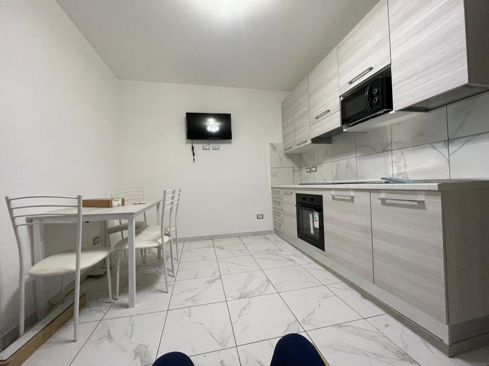 Montenero Suite Milan Bagian luar foto