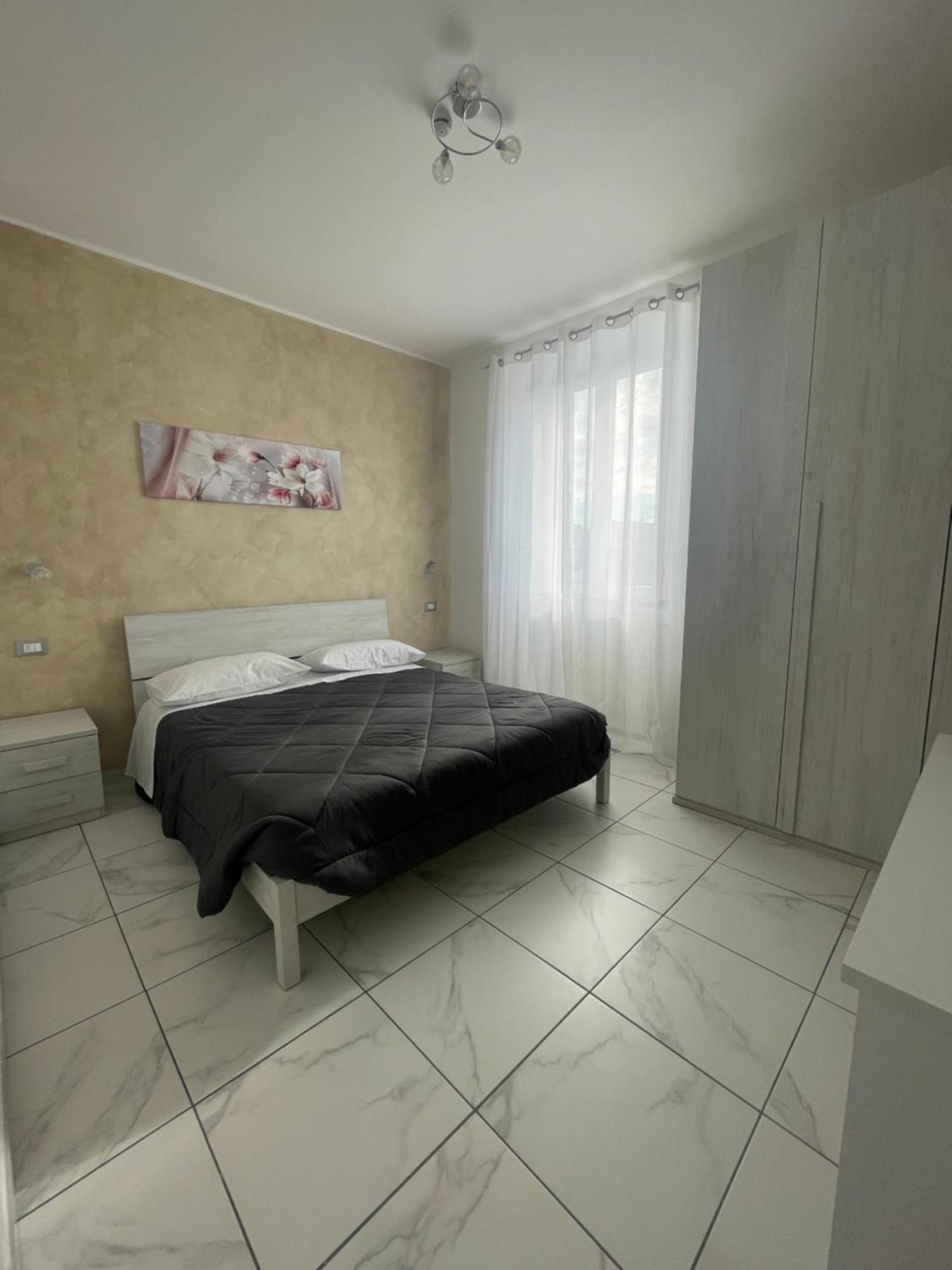 Montenero Suite Milan Bagian luar foto